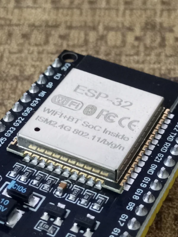 close image of the main module of esp 32 38 pin type c variant from dream rc