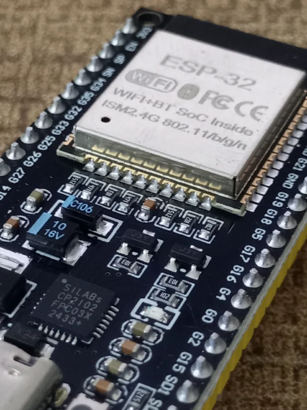 clear image of both Esp 32 38 pin type c version development boards Soc ( System On Chip ) Module & Usb to Serial Chip Cp 2102